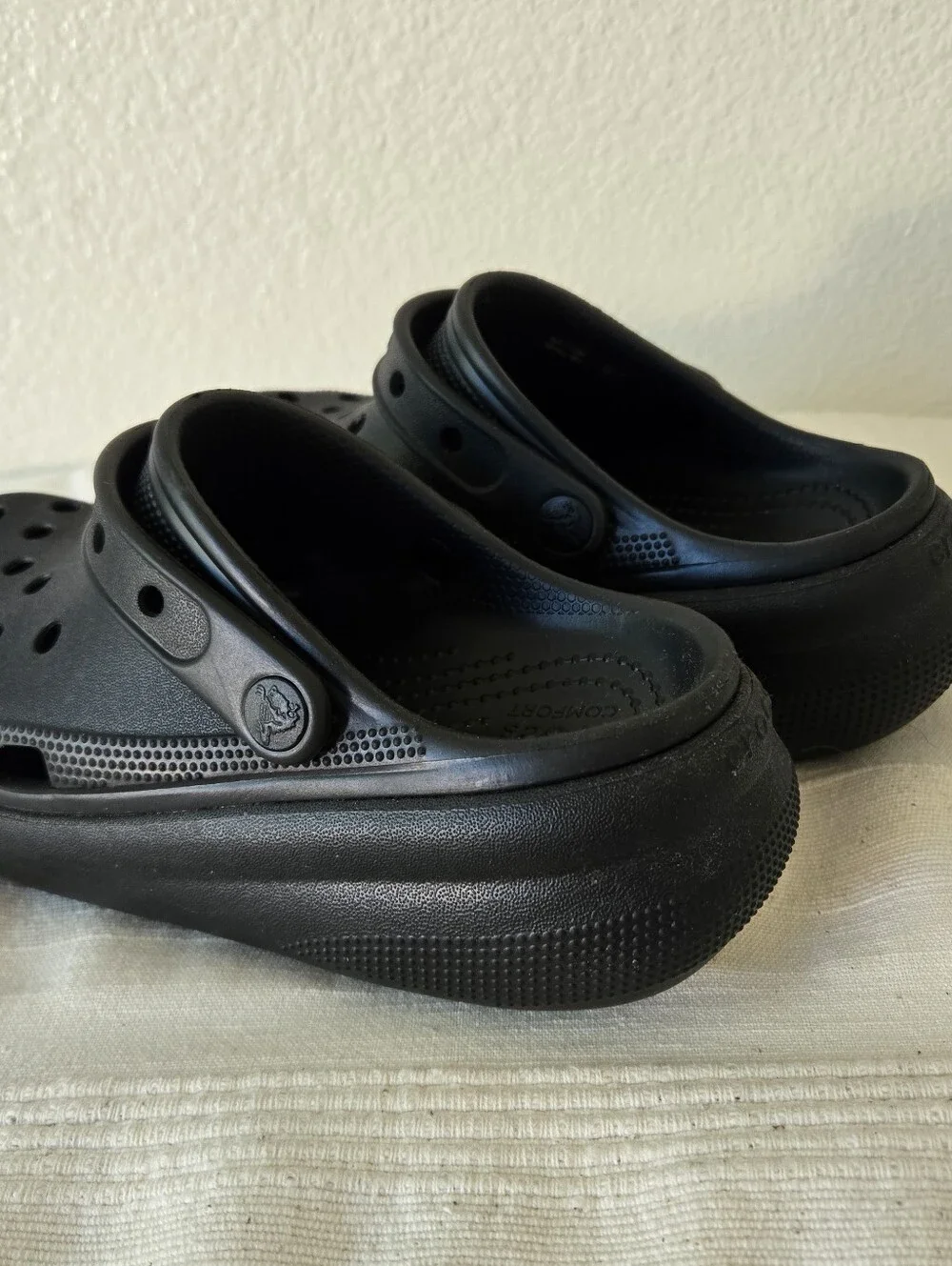 Juniors Crocs Classic Crush Platform Croc‎ Clog Sandals Size 4J Black Shoes